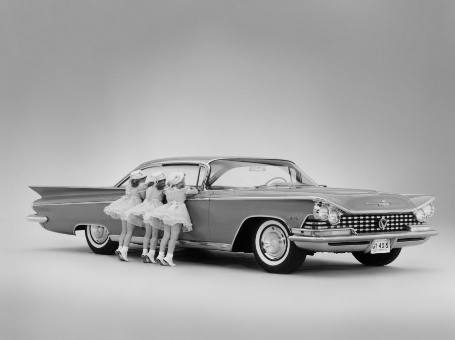  Buick Electra Hardtop Coupe 1959 года  (фото 2 из 2)